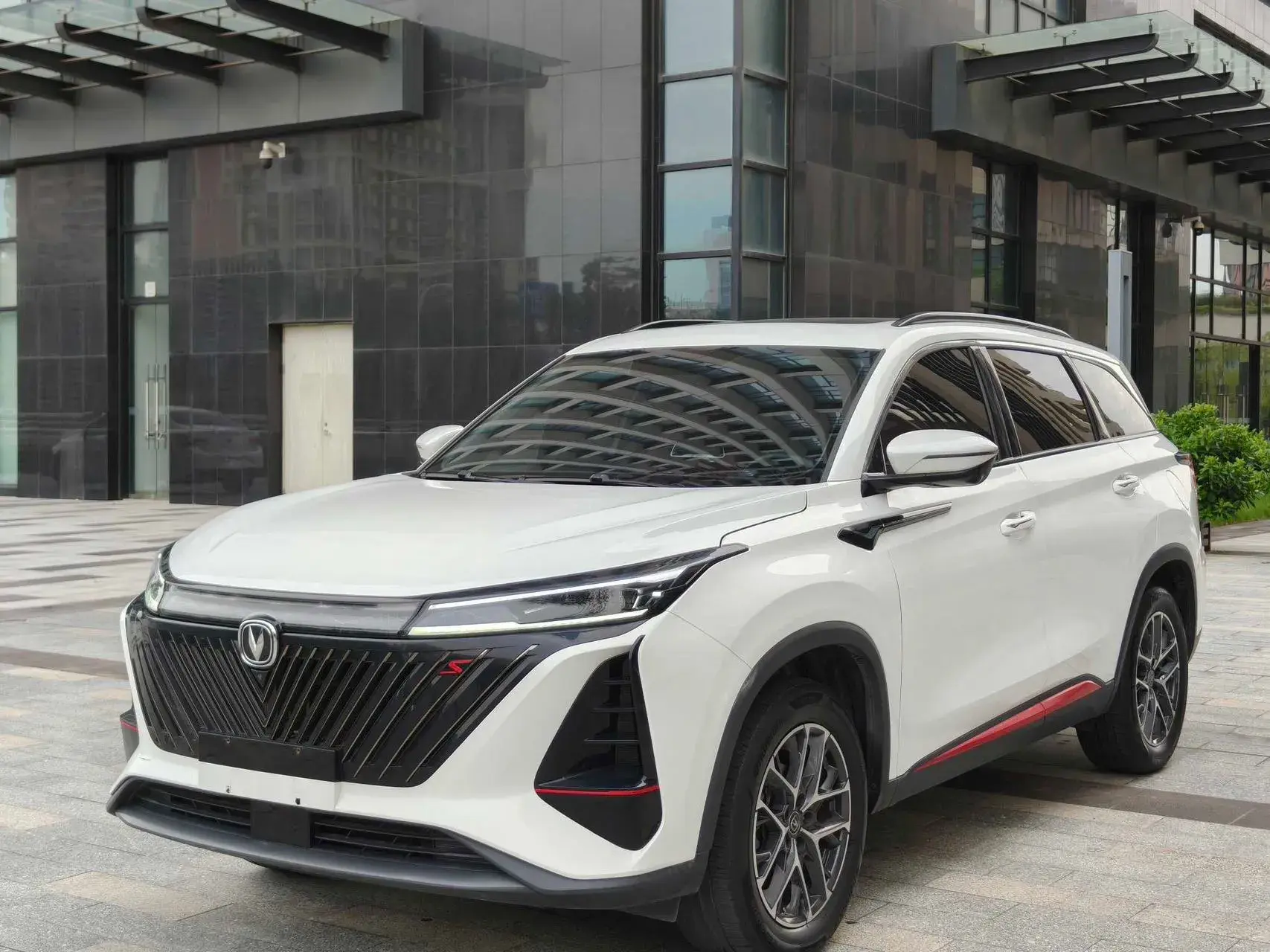 2022 CHANGAN CS75 view 1