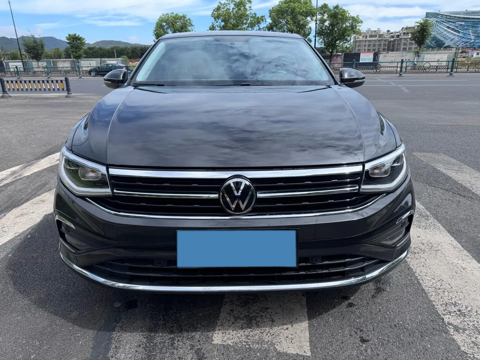 2023 VOLKSWAGEN BORA thumbnail 2