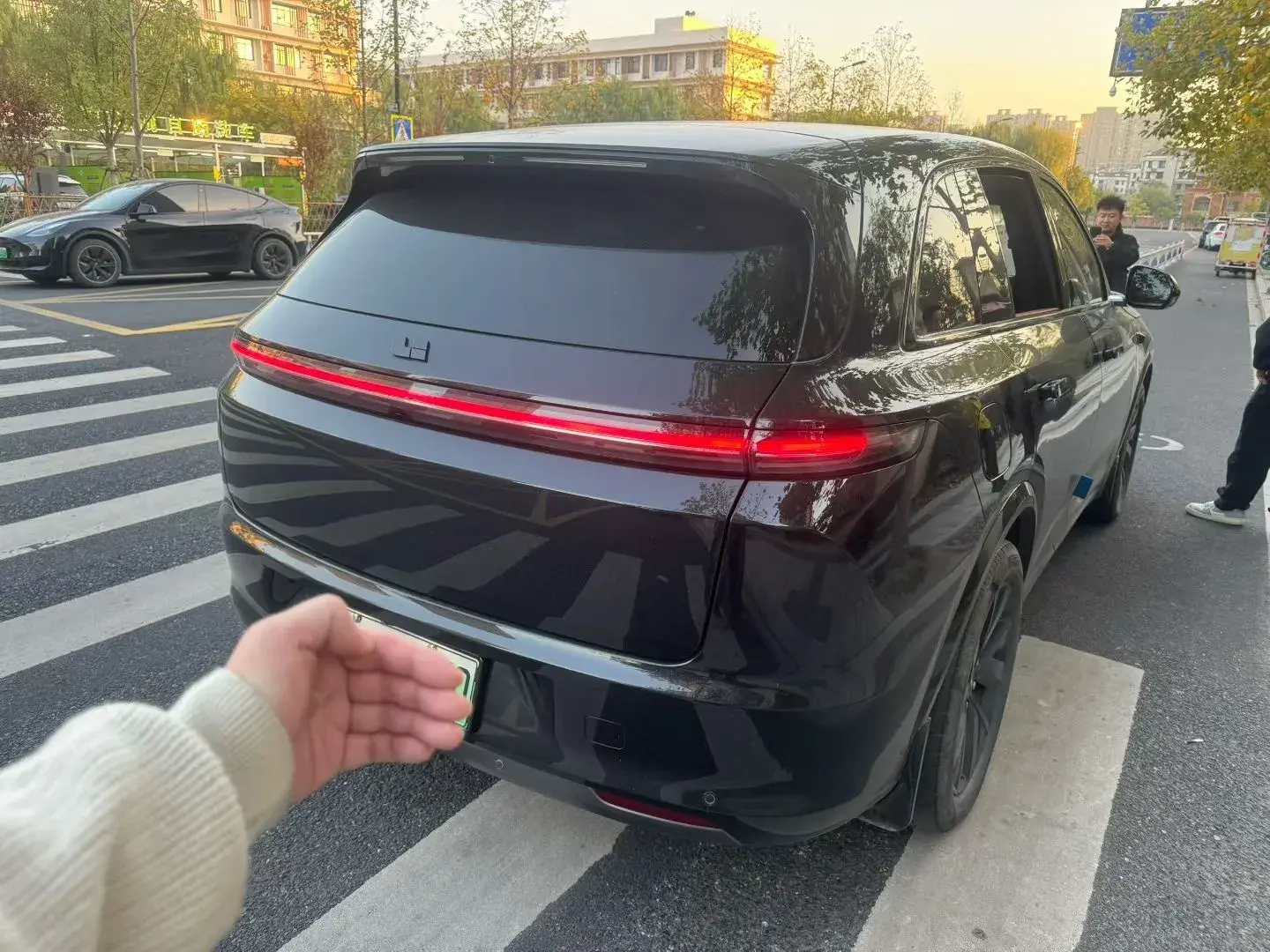 2023 LI L7 thumbnail 4