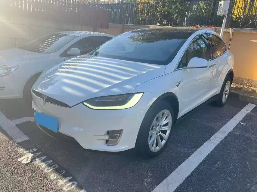 2016 Tesla Model X BEV 75KWH