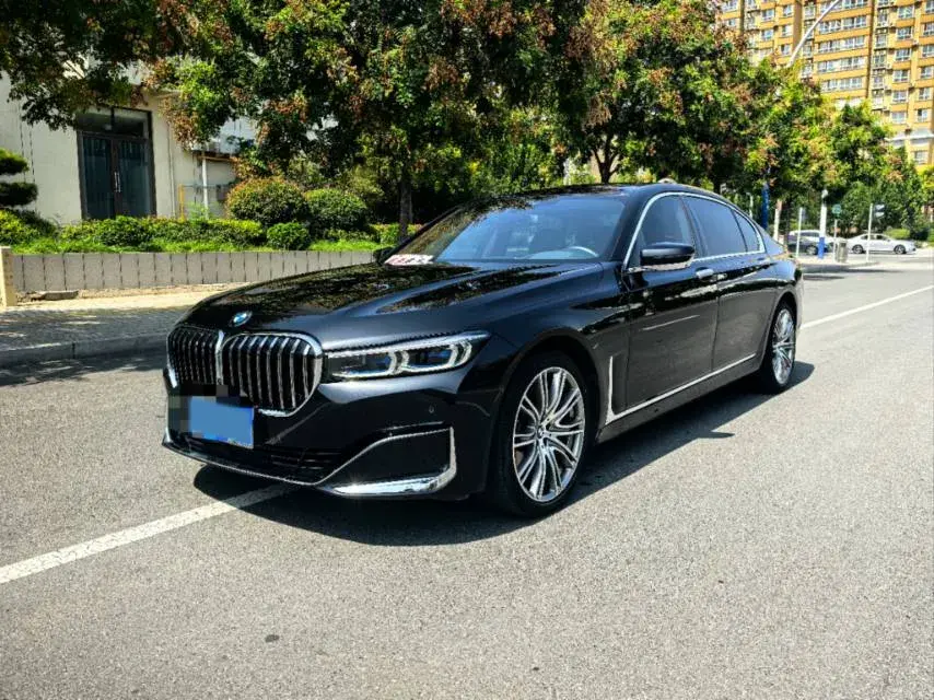 2019 BMW 7 Series 3.0T 340HP L6 8AT