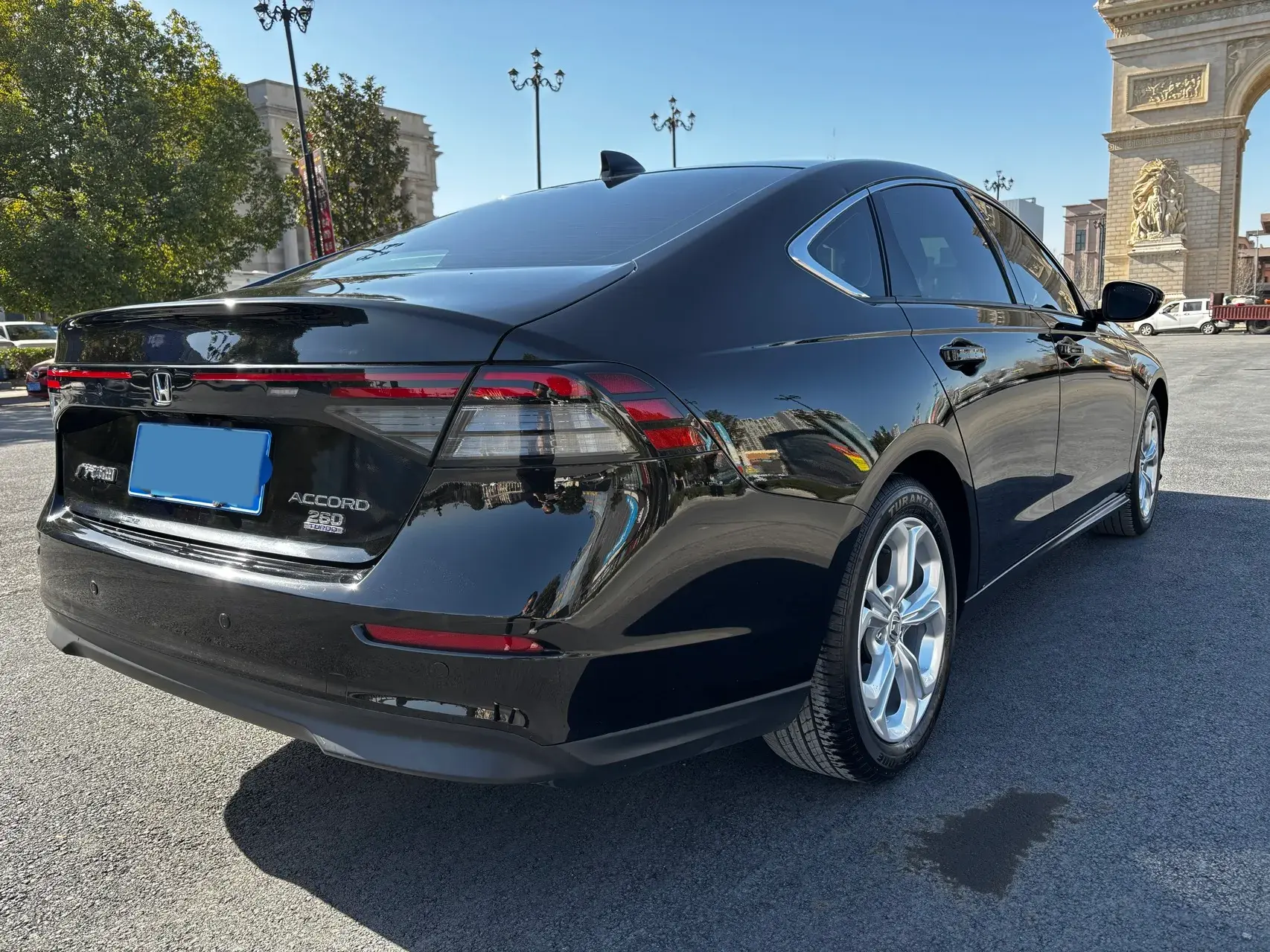 2023 HONDA ACCORD thumbnail 3