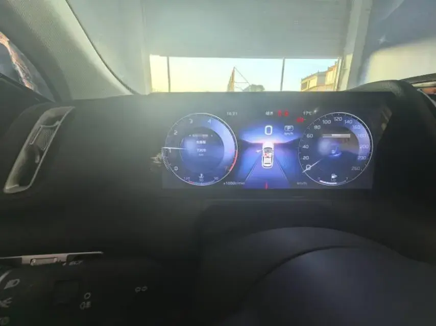 2024 HONGQI HS3 thumbnail 2