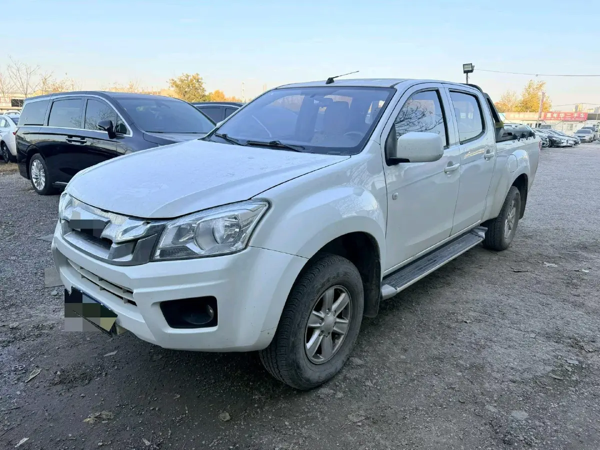 2020 Isuzu RE-MAX Jim 2.8T 120HP L4 5MT
