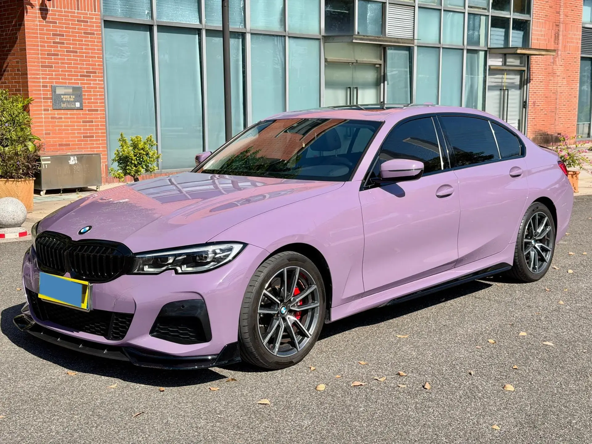 2020 BMW 3 view 1