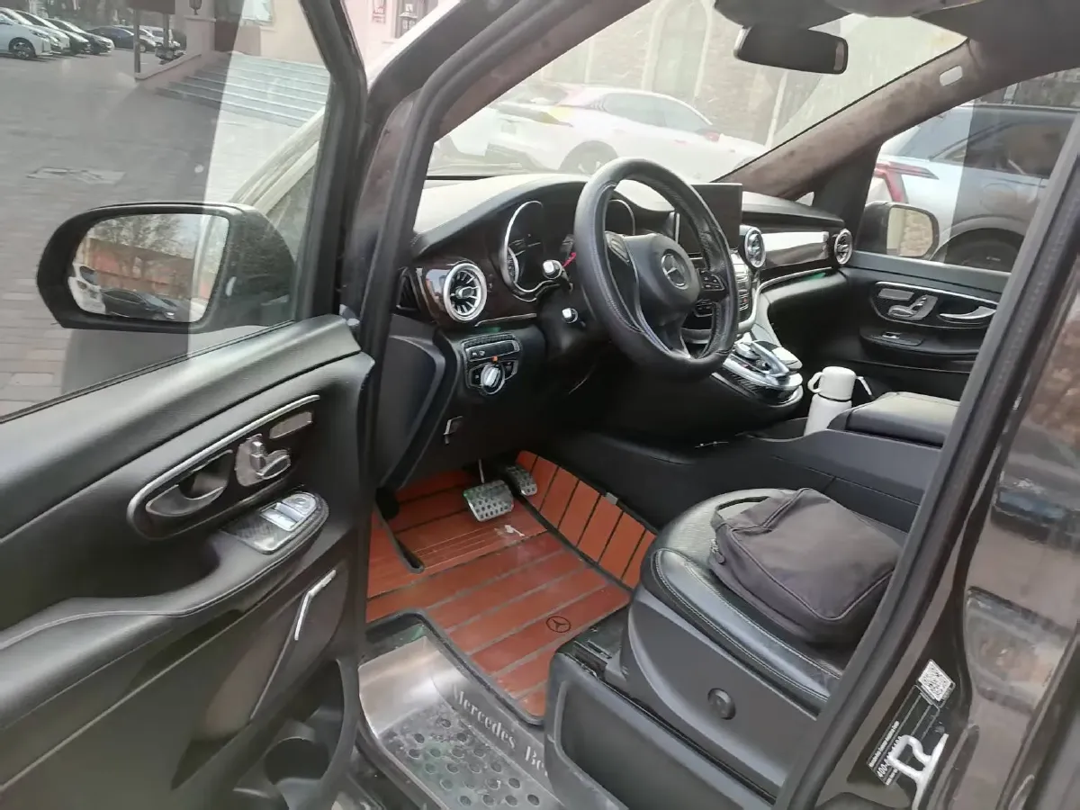 2018 Mercedes-Benz V Class 2.0T 211HP L4 7AT,autocango,china used car exporter,china ev exporter,chinese used car exporter,chinese used ev exporter