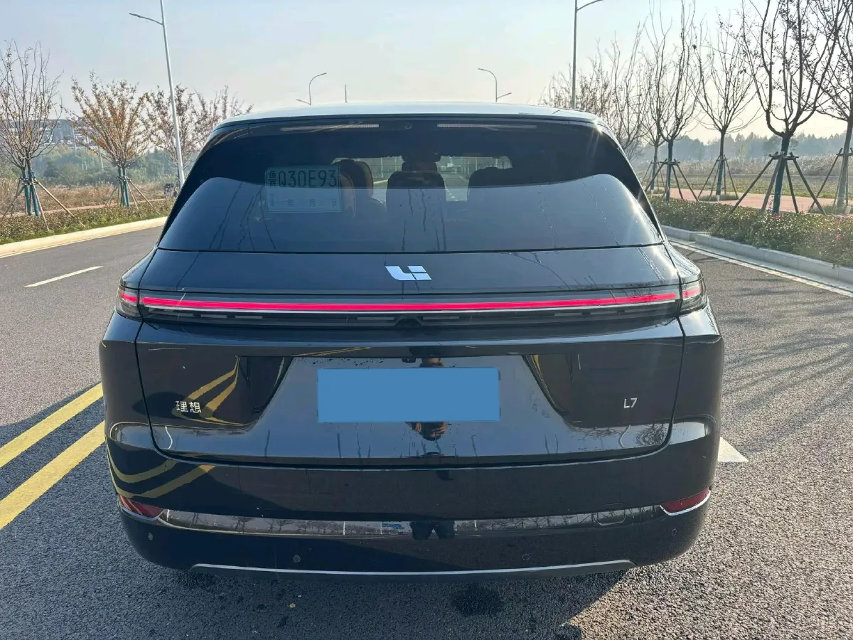 2025 Li L7 Range Extended 154HP REEV,autocango,china used car exporter,china ev exporter,chinese used car exporter,chinese used ev exporter
