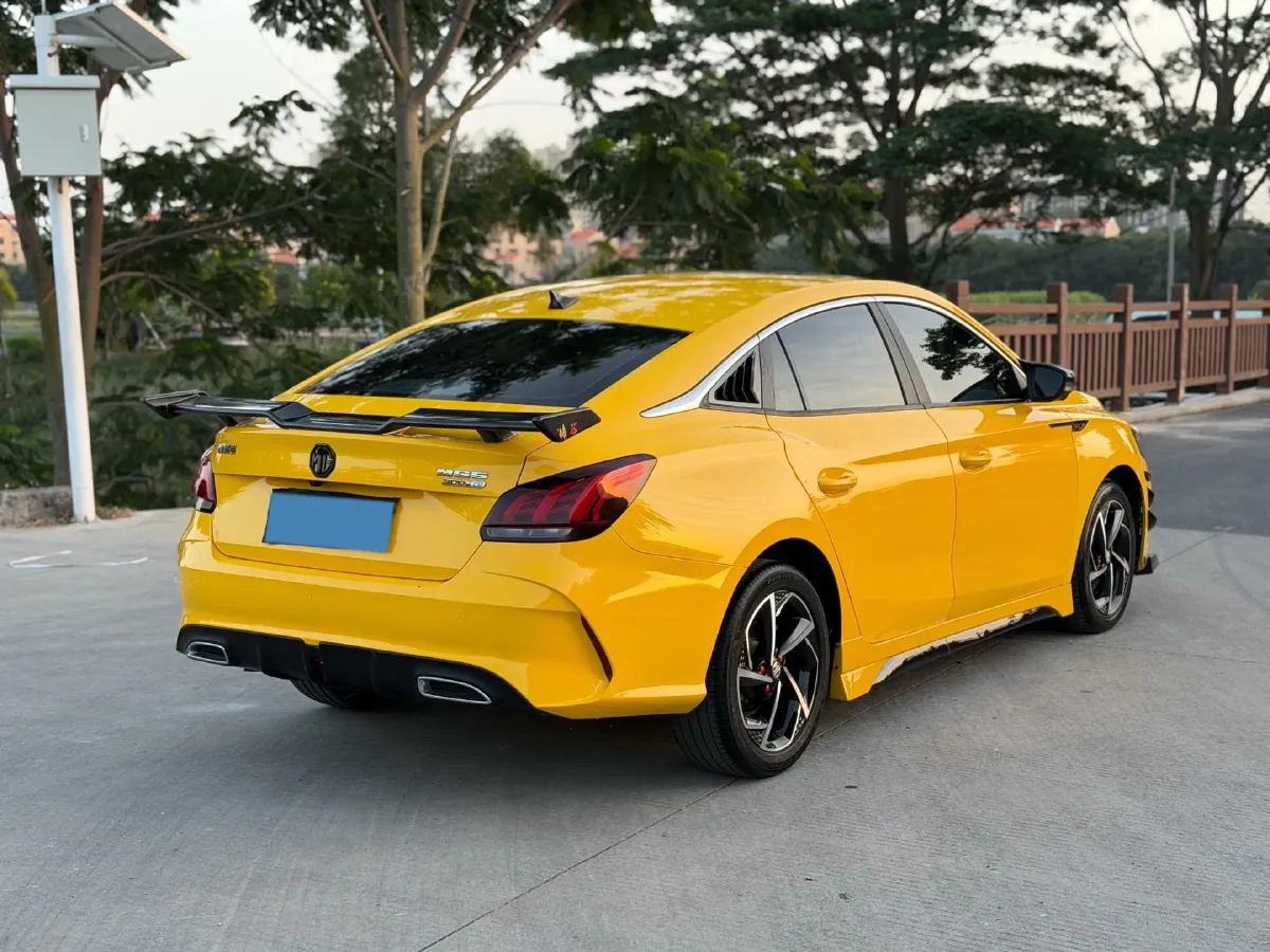 2022 MG 5 1.5T 173HP L4 7DCT,autocango,china used car exporter,china ev exporter,chinese used car exporter,chinese used ev exporter