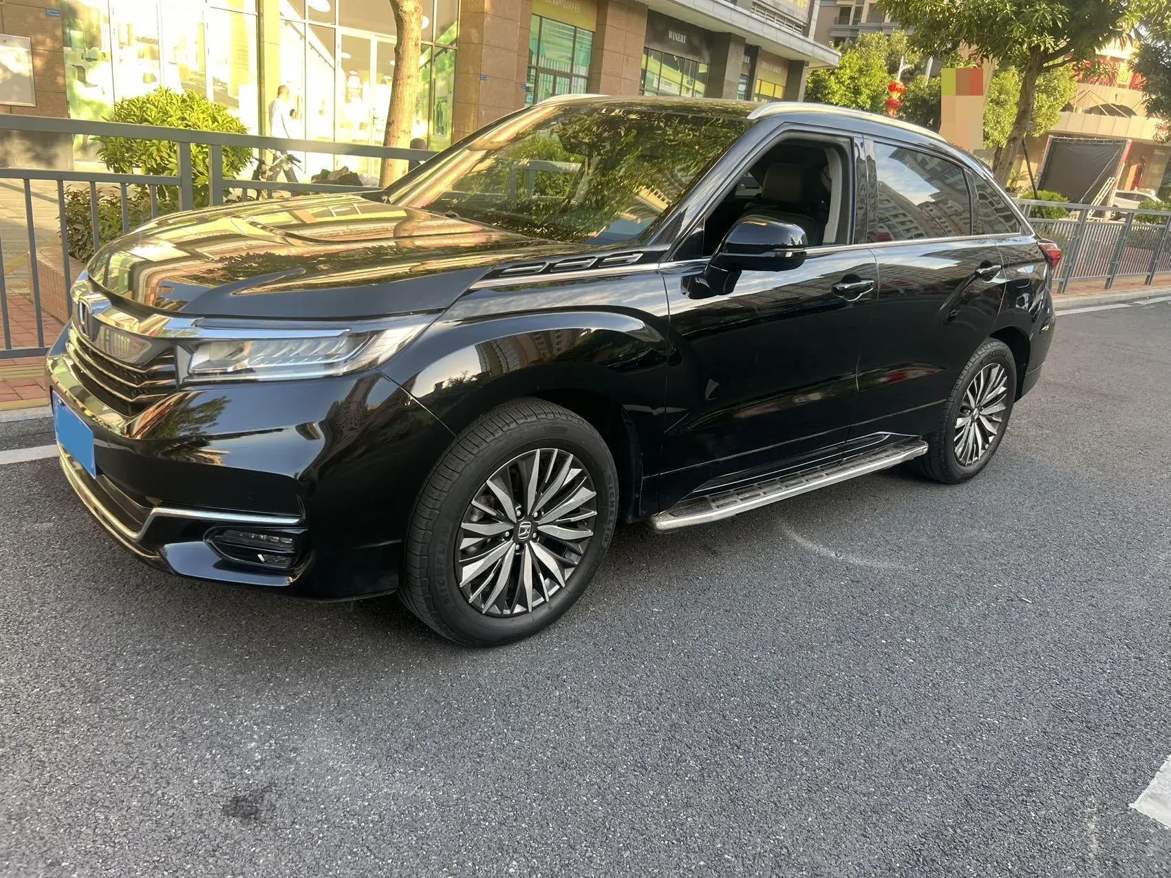 2020 HONDA AVANCIER view 1