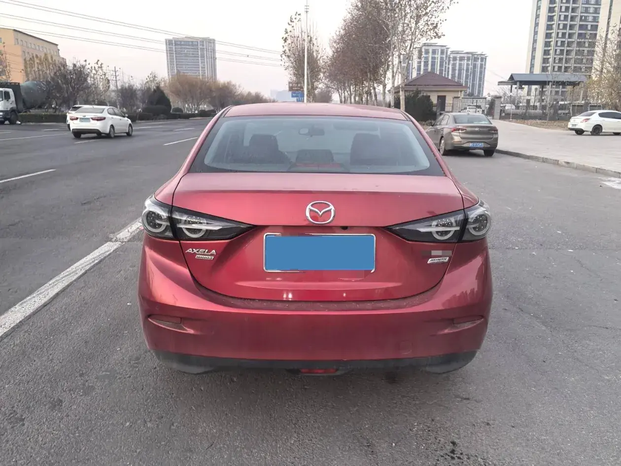 2017 MAZDA 3 thumbnail 4