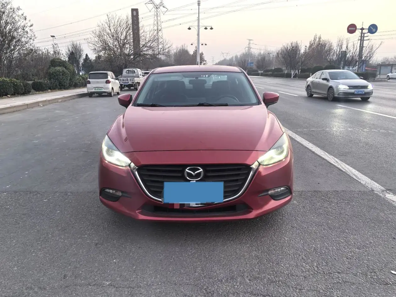 2017 MAZDA 3 thumbnail 3