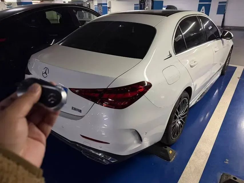 2024 Mercedes-Benz C Class 1.5T 204HP L4 9AT,autocango,china used car exporter,china ev exporter,chinese used car exporter,chinese used ev exporter