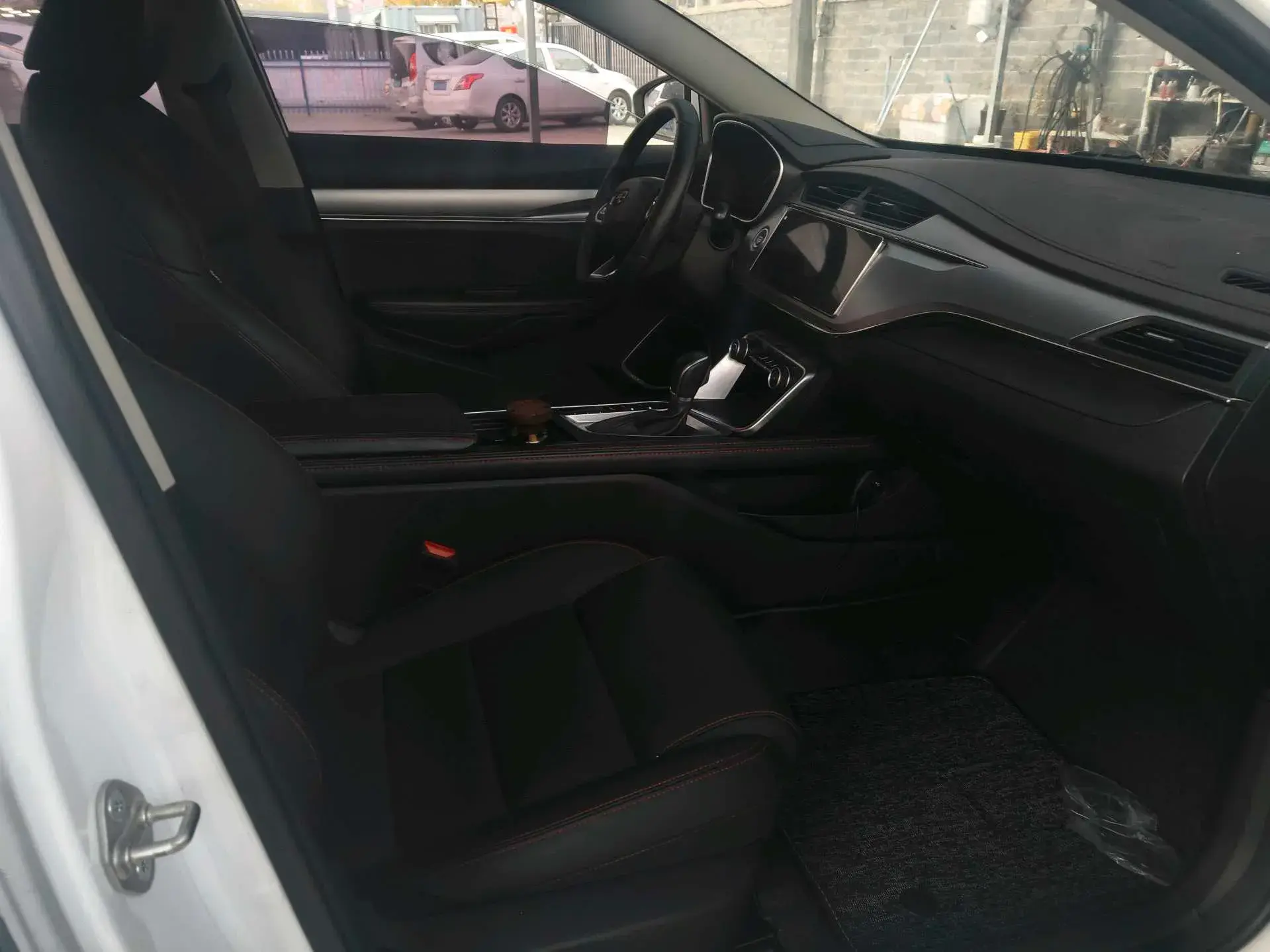 2020 GEELY BINRAY thumbnail 3