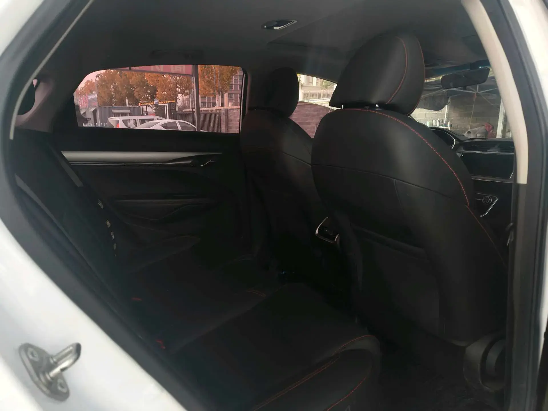 2020 GEELY BINRAY thumbnail 4