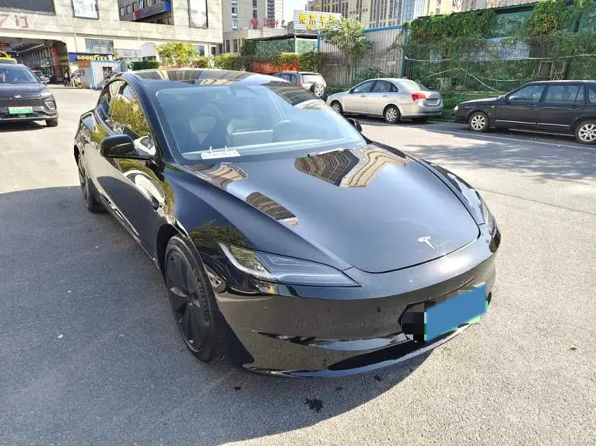 2023 TESLA MODEL thumbnail 3