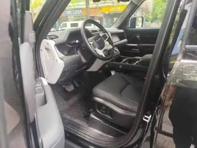 2023 Land Rover Defender 3.0T 400HP L6 8AT,autocango,china used car exporter,china ev exporter,chinese used car exporter,chinese used ev exporter