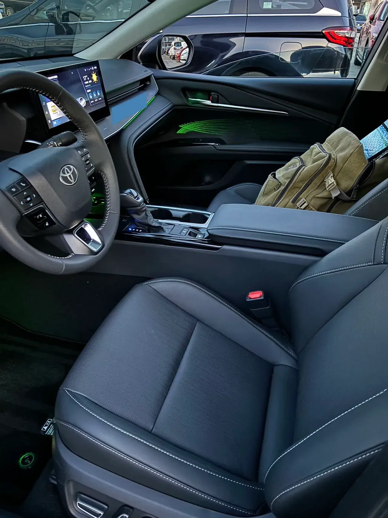 2023 TOYOTA CAMRY thumbnail 4