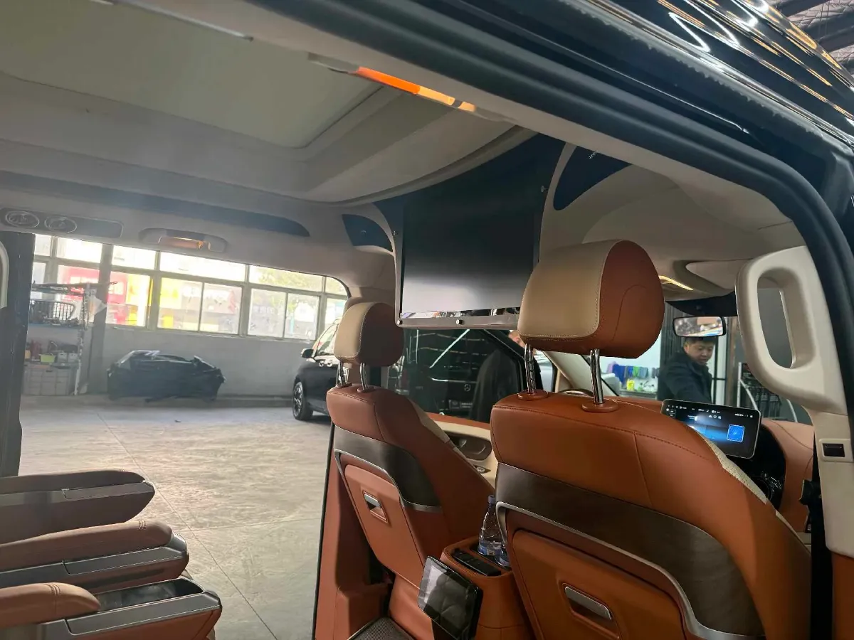 2023 Mercedes-Benz Vito 2.0T 211HP L4 9AT,autocango,china used car exporter,china ev exporter,chinese used car exporter,chinese used ev exporter