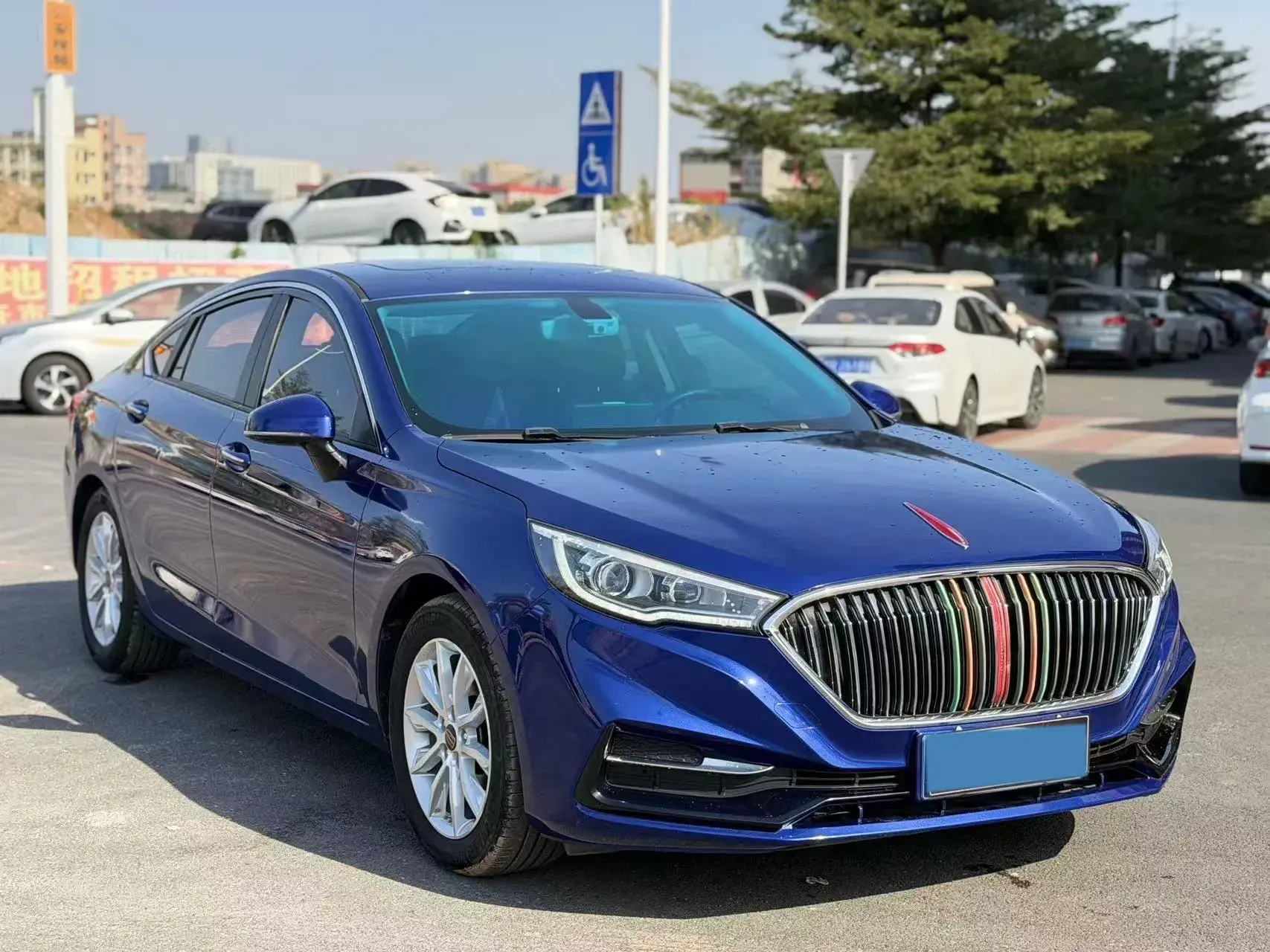2019 HONGQI H5 thumbnail 3