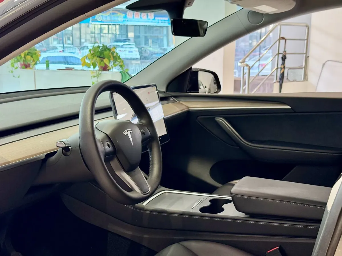 2022 Tesla Model Y BEV 60KWH,autocango,china used car exporter,china ev exporter,chinese used car exporter,chinese used ev exporter