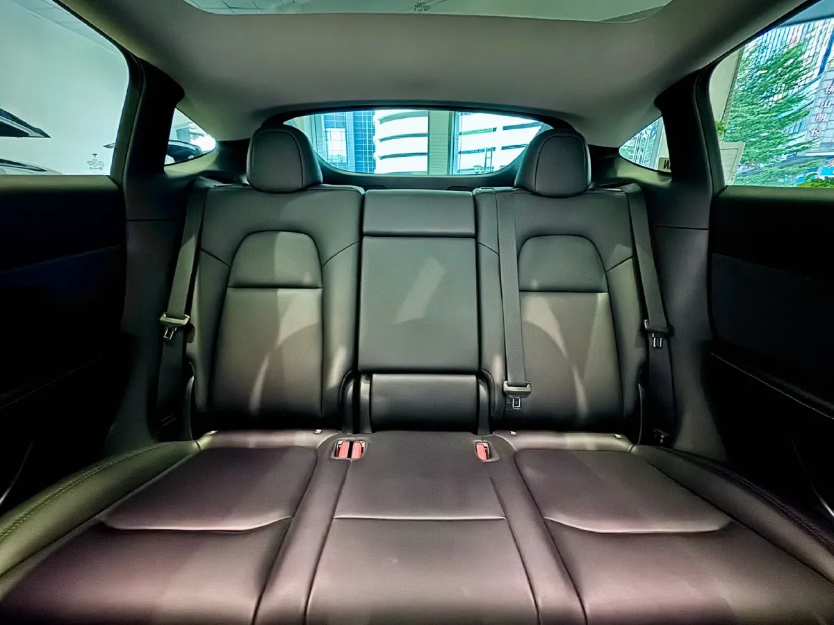 2022 Tesla Model Y BEV 60KWH,autocango,china used car exporter,china ev exporter,chinese used car exporter,chinese used ev exporter