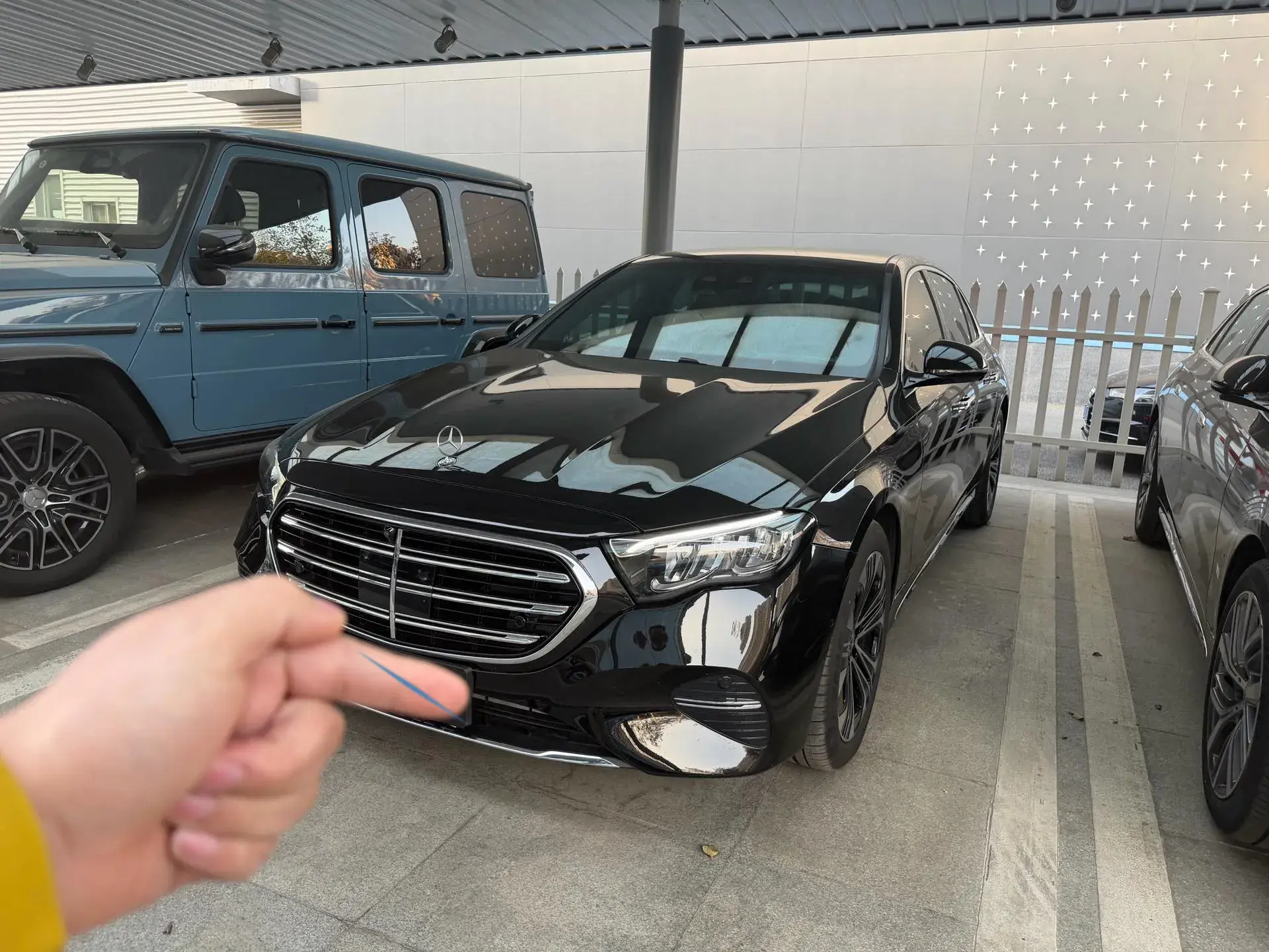 2025 MERCEDES-BENZ E view 1