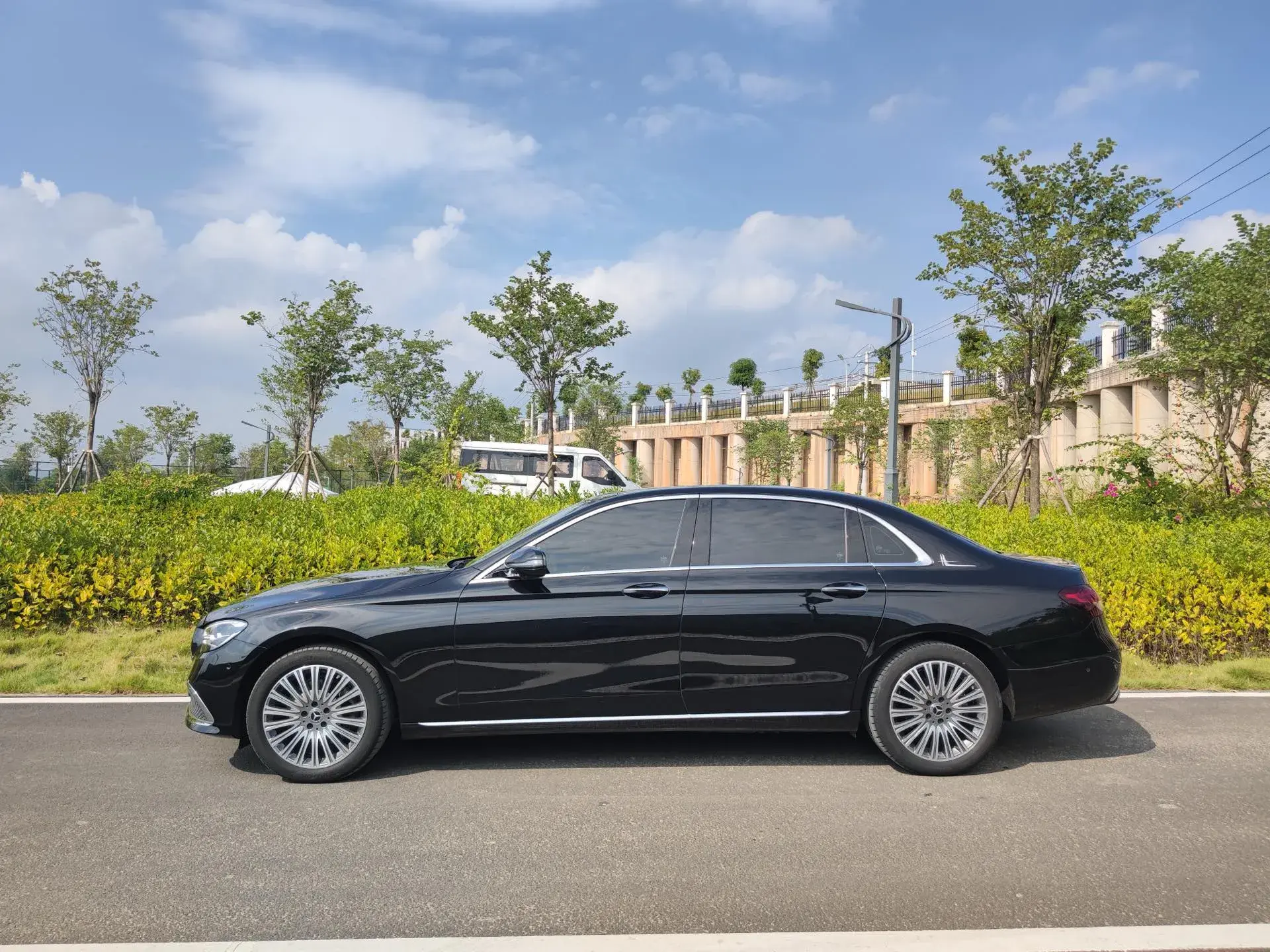 2021 MERCEDES-BENZ E thumbnail 2