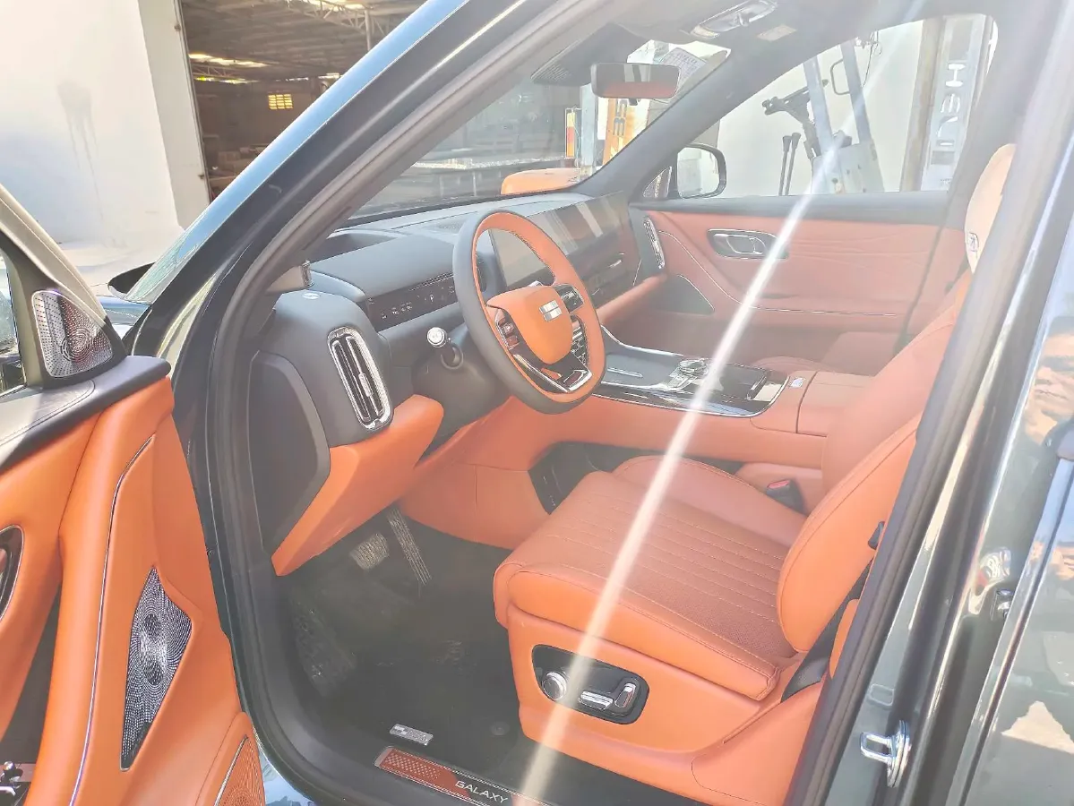 2025 Geely Galaxy M9 1.5T 163HP L4 3DHT PHEV,autocango,china used car exporter,china ev exporter,chinese used car exporter,chinese used ev exporter