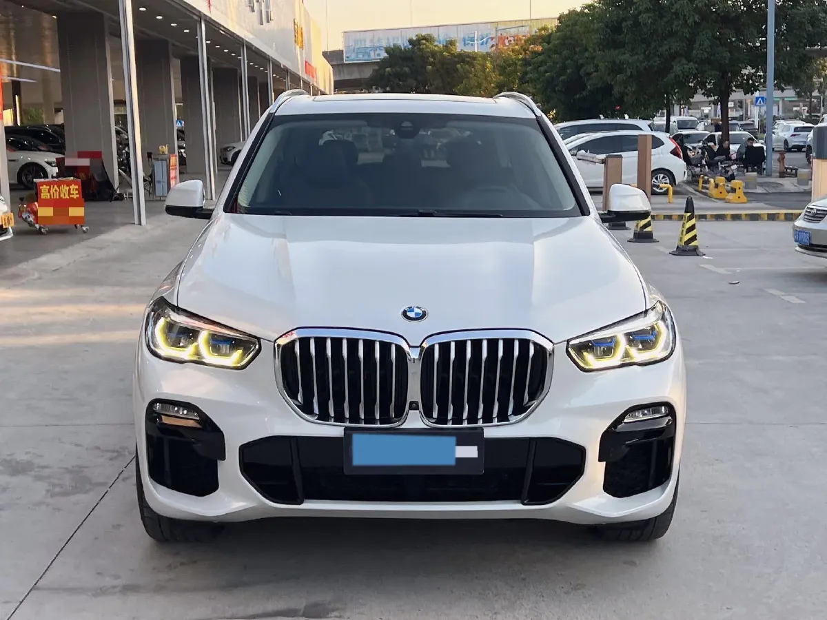 2019 BMW X5 3.0T 340HP L6 8AT,autocango,china used car exporter,china ev exporter,chinese used car exporter,chinese used ev exporter