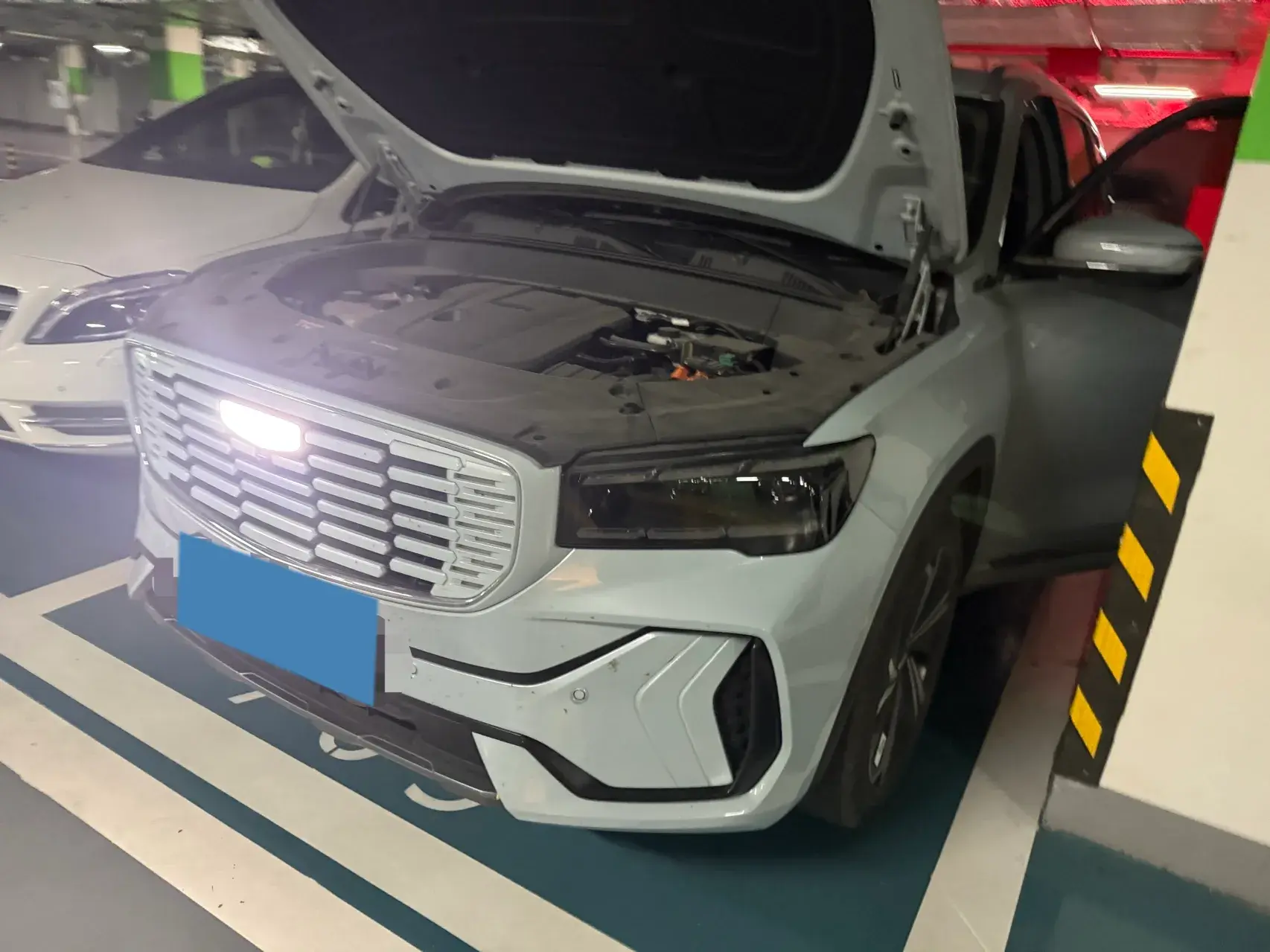 2022 GEELY MONJARO view 1