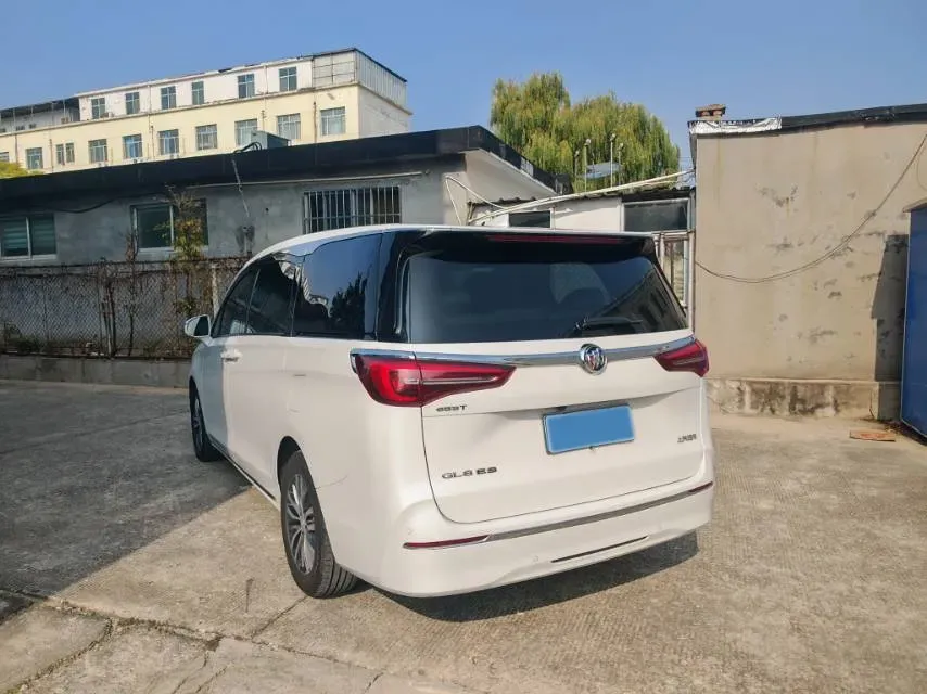 2023 Buick GL8 2.0T 237HP L4 9AT,autocango,china used car exporter,china ev exporter,chinese used car exporter,chinese used ev exporter