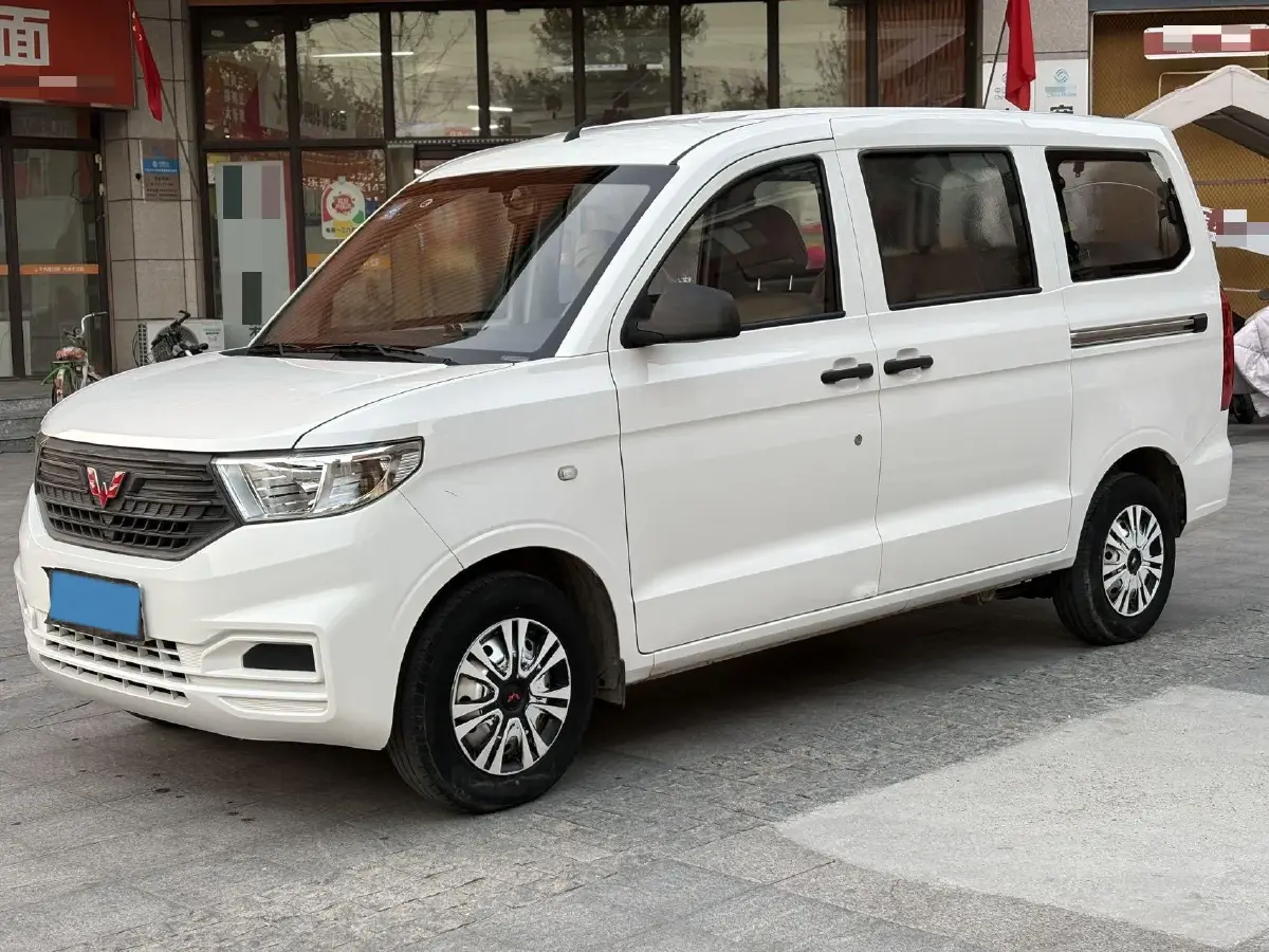 2019 WuLing HongGuang V 1.5L 105HP L4 5MT