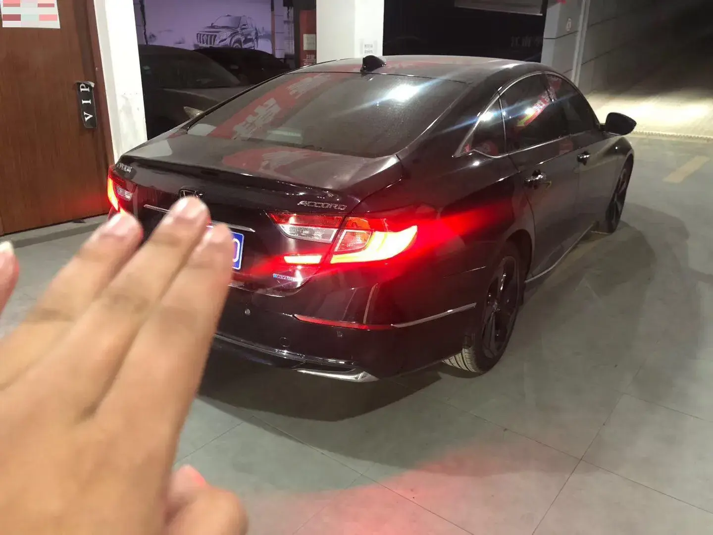 2021 HONDA ACCORD thumbnail 3