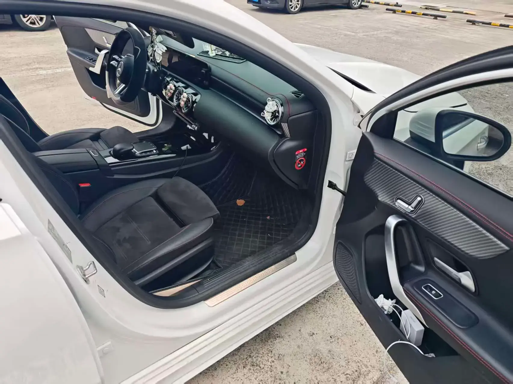 2023 MERCEDES-BENZ A thumbnail 3