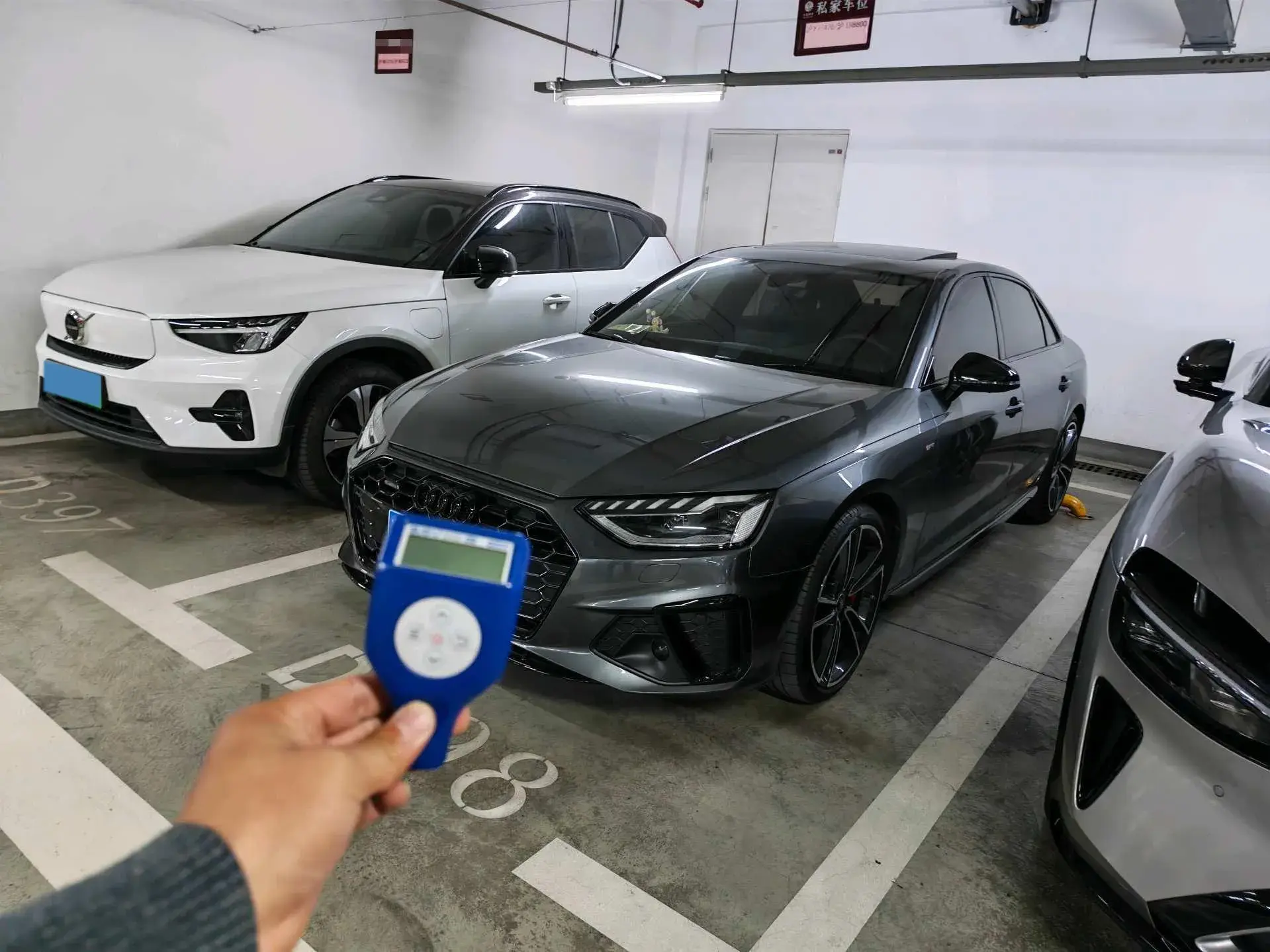 2022 AUDI A4L view 1