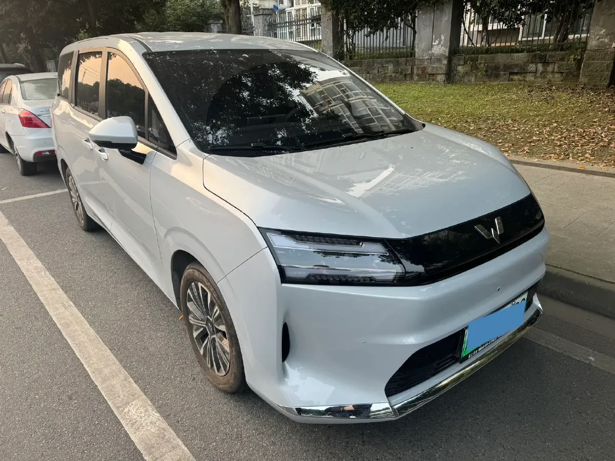 2025 WuLing XingGuang 730 EV BEV,autocango,china used car exporter,china ev exporter,chinese used car exporter,chinese used ev exporter