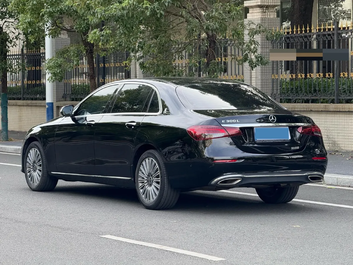 2023 Mercedes-Benz E Class 2.0T 258HP L4 9AT,autocango,china used car exporter,china ev exporter,chinese used car exporter,chinese used ev exporter