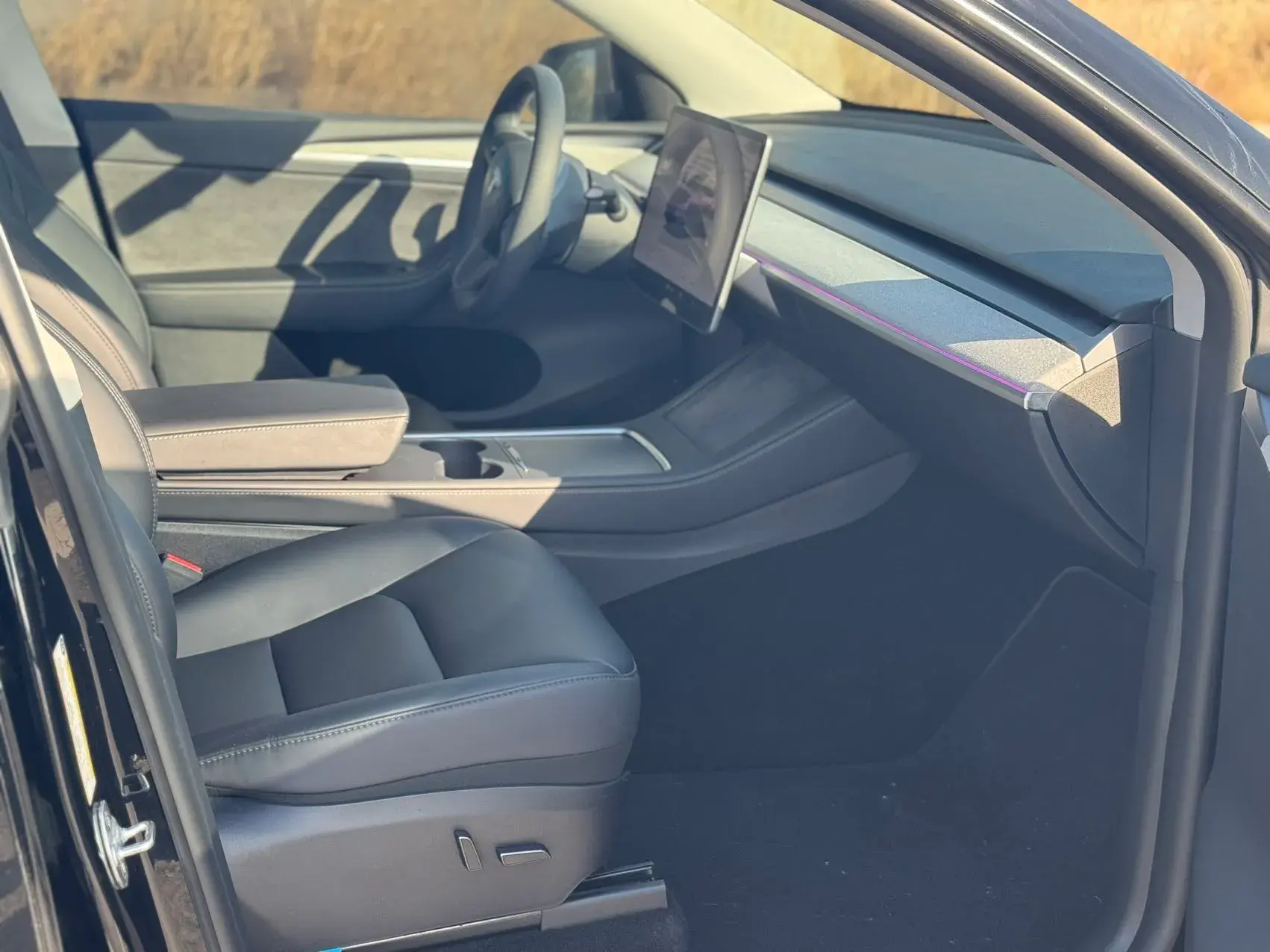 2023 TESLA MODEL thumbnail 4