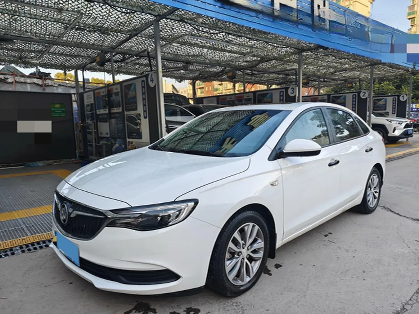 2019 BUICK EXCELLE view 1
