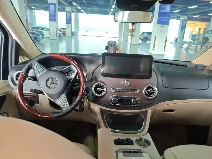 2020 Mercedes-Benz Vito 2.0T 211HP L4 9AT,autocango,china used car exporter,china ev exporter,chinese used car exporter,chinese used ev exporter