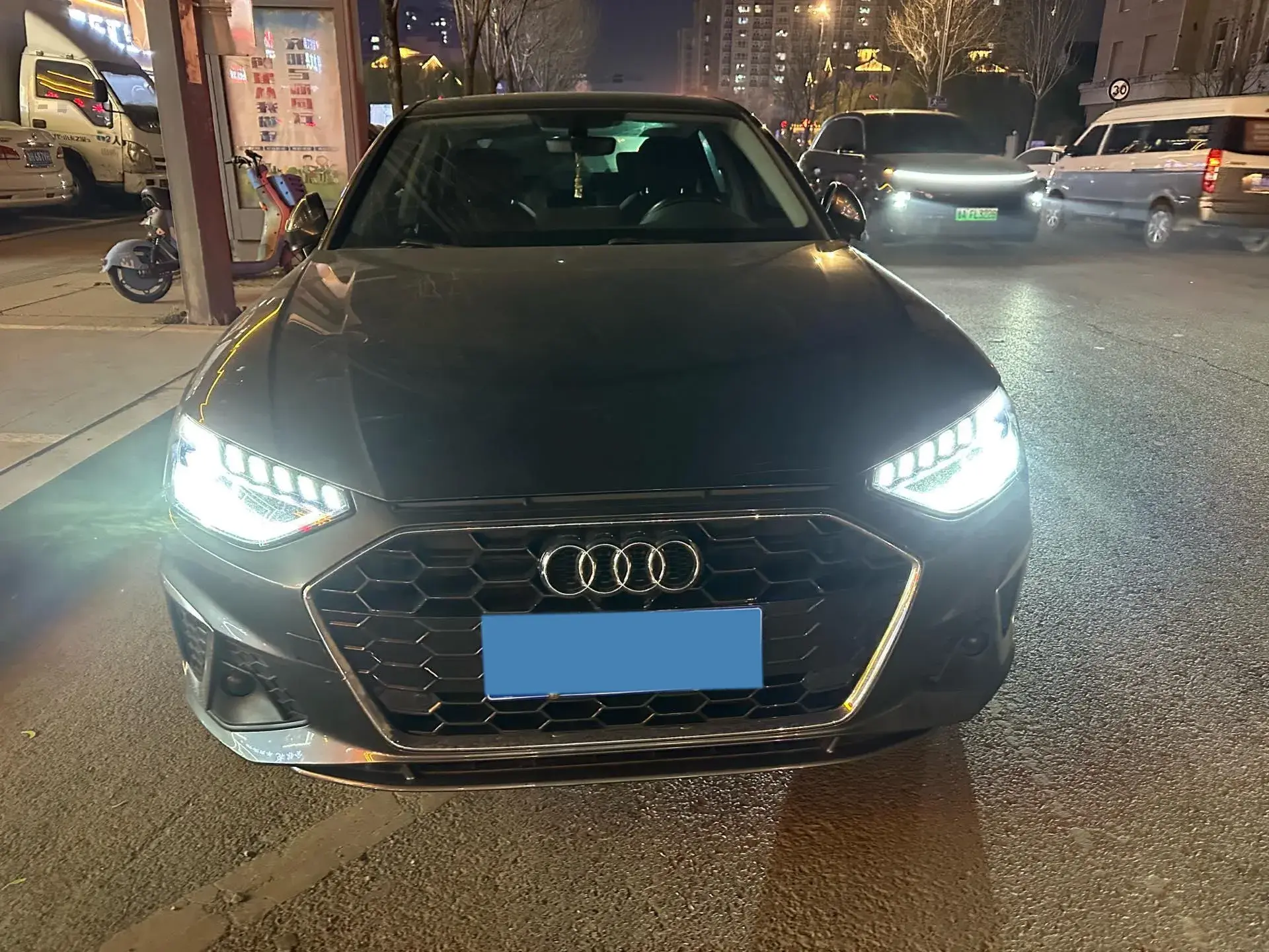 2020 AUDI A4L thumbnail 3