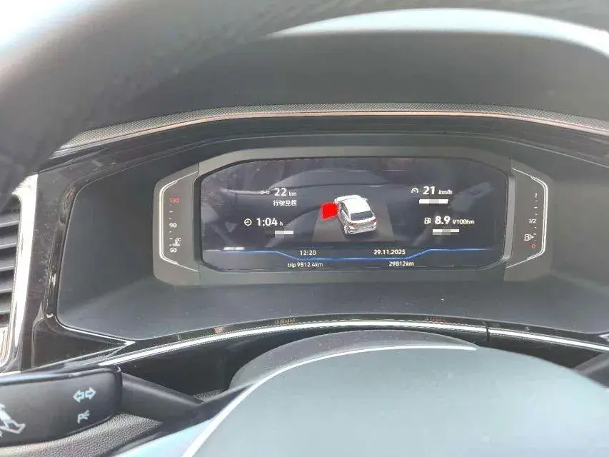 2022 VOLKSWAGEN TAYRON thumbnail 3