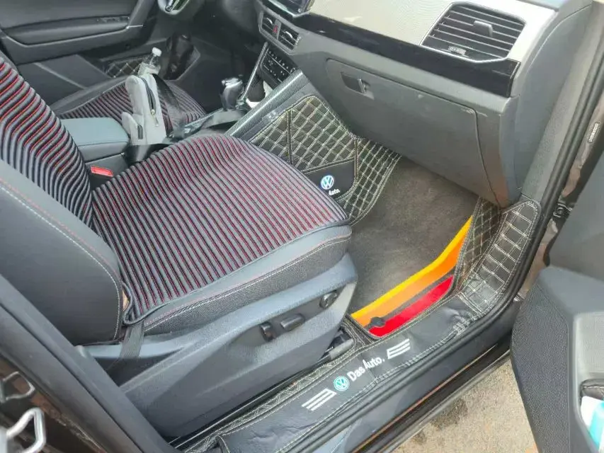 2022 VOLKSWAGEN TAYRON thumbnail 4