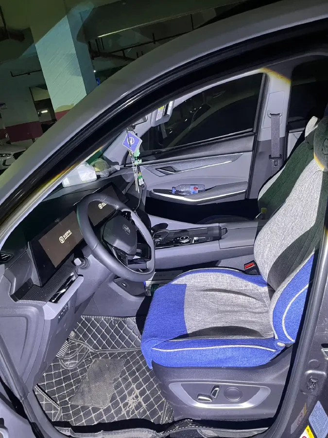 2022 ChangAn CS75 Plus 2.0T 233HP L4 8AT,autocango,china used car exporter,china ev exporter,chinese used car exporter,chinese used ev exporter