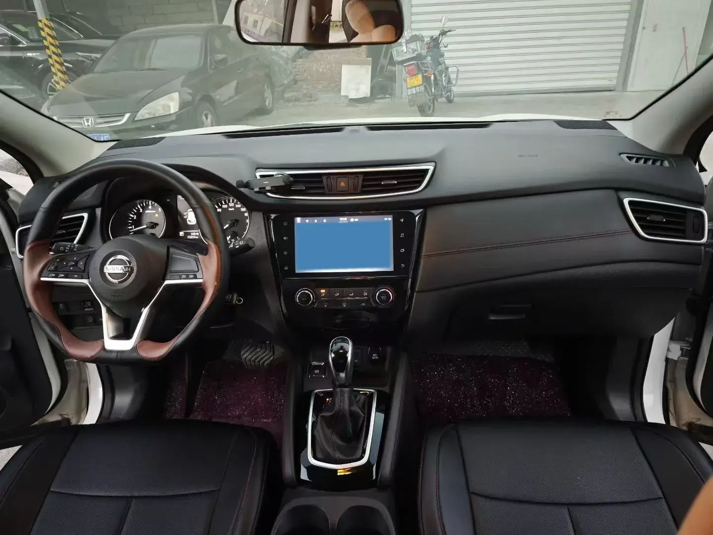 2021 NISSAN QASHQAI thumbnail 3