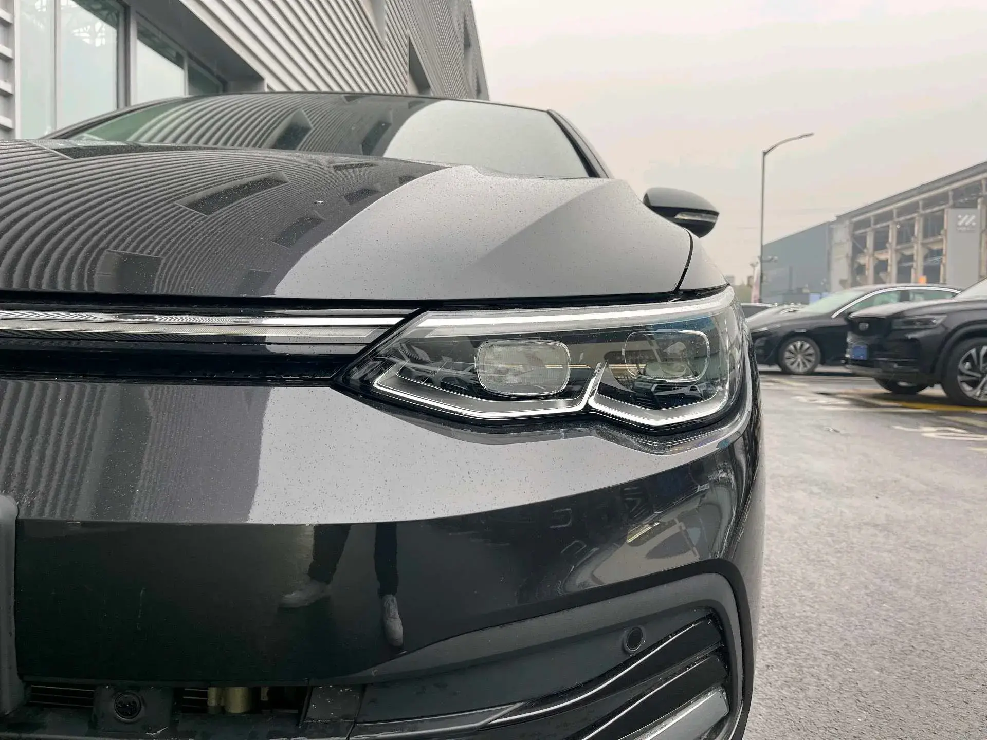 2021 VOLKSWAGEN GOLF thumbnail 4