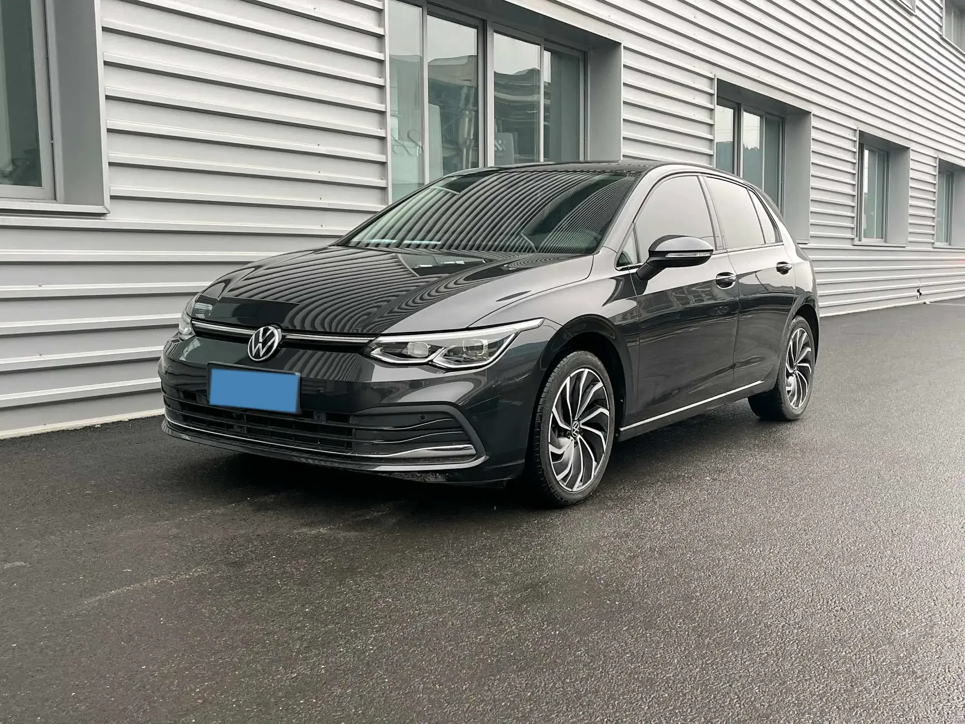 2021 VOLKSWAGEN GOLF view 1