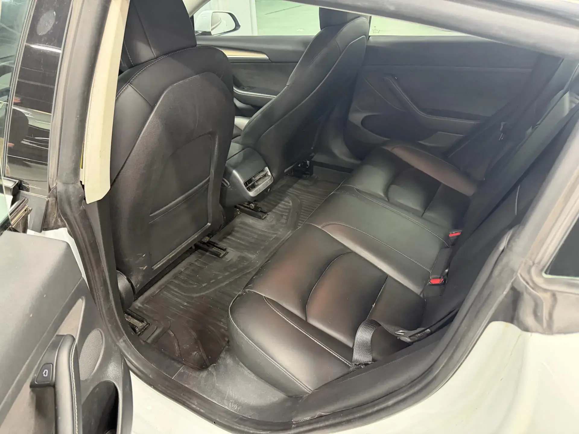 2022 TESLA MODEL thumbnail 3