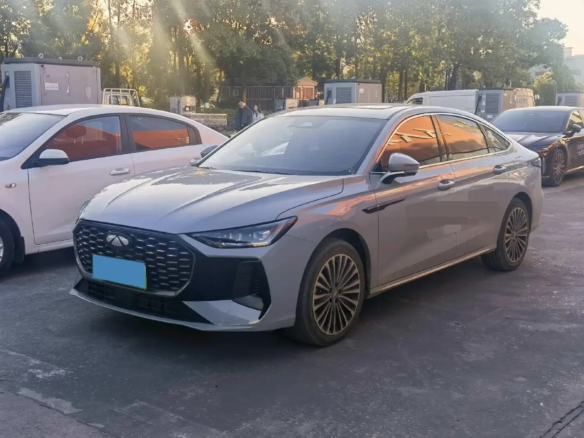 2025 Fulwin FulwinA8L 1.5T 156HP L4 1DHT PHEV 18.67KWH