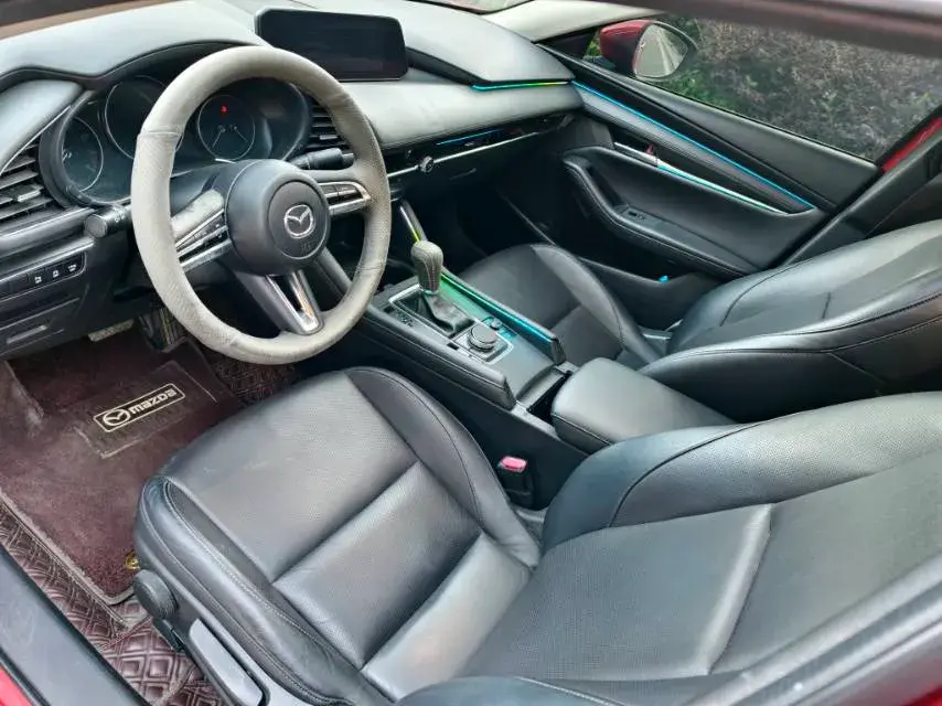 2020 MAZDA 3 thumbnail 4